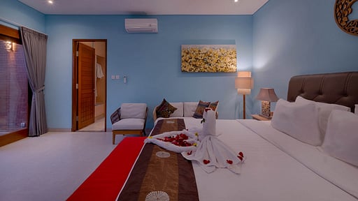 Villa Rosalia 3 Bedroom 1