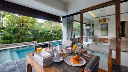 Villa Rosalia Dining area