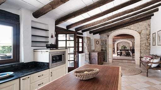 Villa Rosca Kitchen