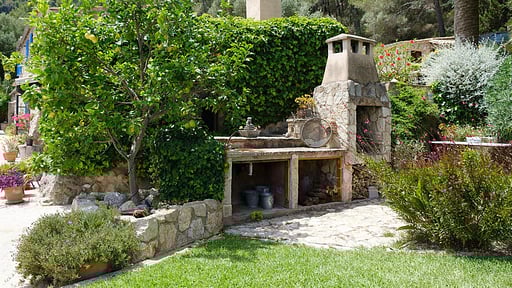 Villa Rosca BBQ equipment