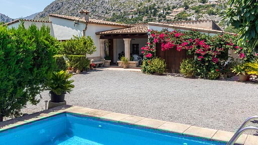 Villa Rose Camee Others