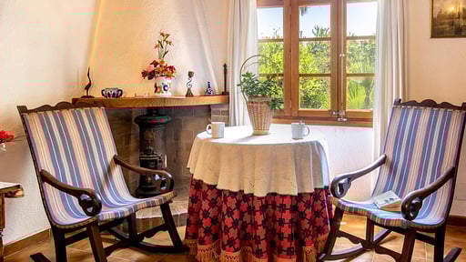 Villa Rose Camee Living room