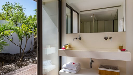 Villa Rose Bedroom 1