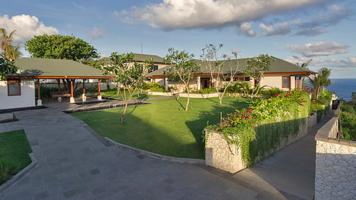 Villa Rose Garden