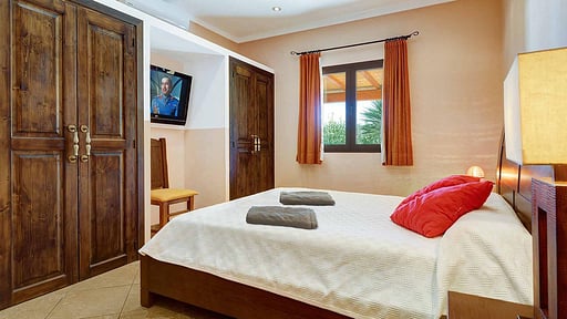 Villa Roser Vell Pollensa Bedroom 1