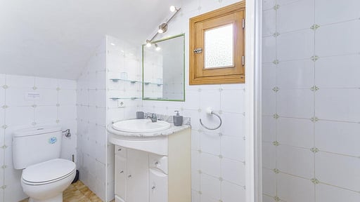 Villa Rosewood Bedroom 1