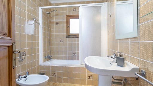 Villa Rosewood Bedroom 2