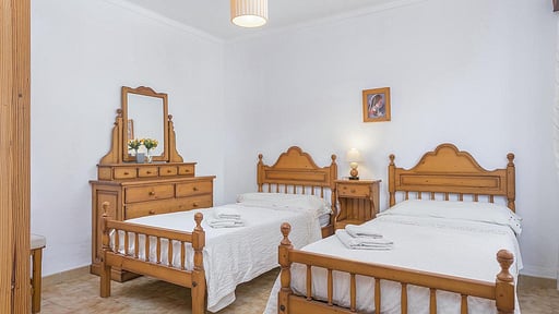 Villa Rosewood Bedroom 2