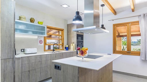 Villa Rosewood Kitchen