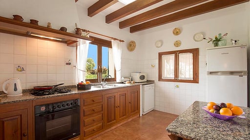 Villa Rosso Corsa Kitchen