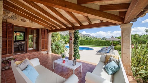 Villa Rostoya Terrace/Veranda