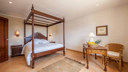 Villa Rostoya Bedroom 1