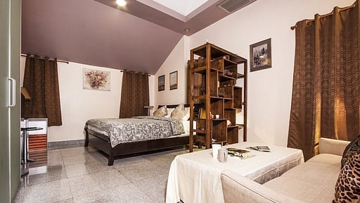 Villa Roucin Bedroom 1