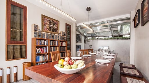 Villa Roucin Dining area