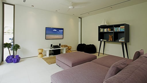 Villa Roxo Media room