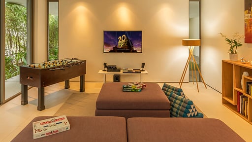 Villa Roxo Media room