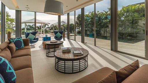 Villa Roxo Living room