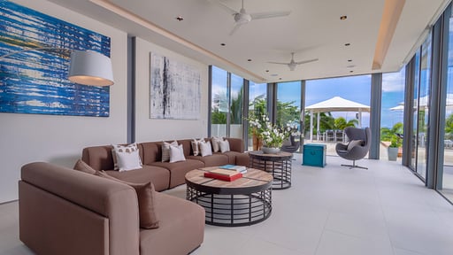 Villa Roxo Living room