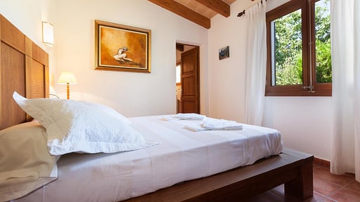 Villa Rufous Bedroom 1