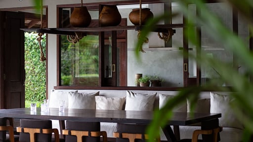Villa Rumah Hujan Dining area