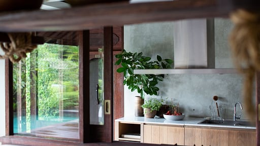 Villa Rumah Hujan Kitchen