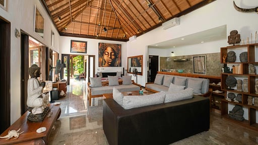 Villa Rumah Madu Living room