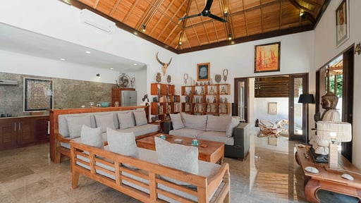 Villa Rumah Madu Living room
