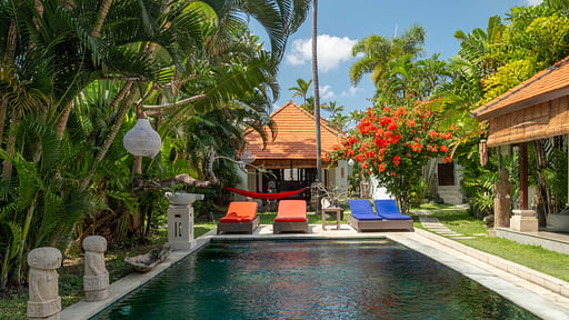 Villa Rumah Madu Swimming pool