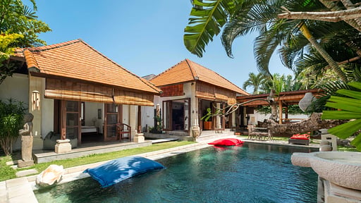 Villa Rumah Madu Swimming pool