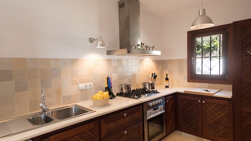 Villa Sa Cigonya Kitchen
