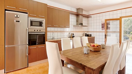 Villa Sa Cuina Dining area 1