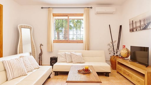 Villa Sa Cuina Living room 2