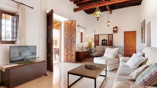 Villa Sa Cuina Living room 1