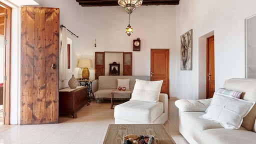 Villa Sa Cuina Living room 1