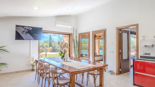 Villa Sa Llar Dining area
