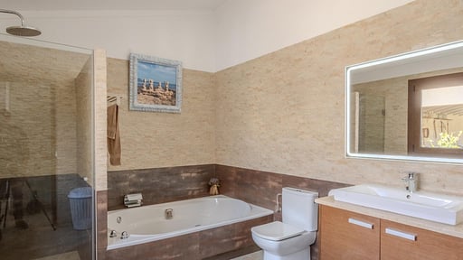 Villa Sa Llar Bedroom 1