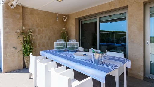 Villa Sa Platja Обеденная зона