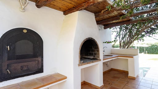 Villa Sa Vinya BBQ equipment