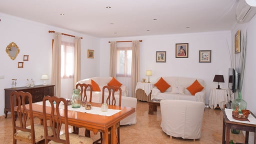 Villa Sa Vinyeta Обеденная зона