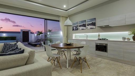 Villa Saam Skye Beach Dining area