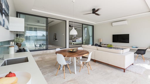 Villa Saam Skye Beach Dining area