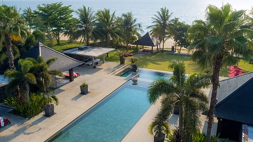 Villa Saanti Swimming pool