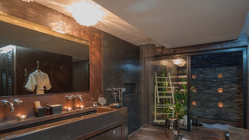 Villa Saanti Bedroom 1