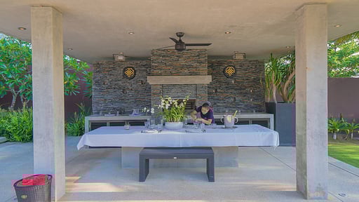 Villa Saanti Dining area