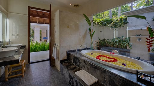 Villa Saba Garden Bedroom 1