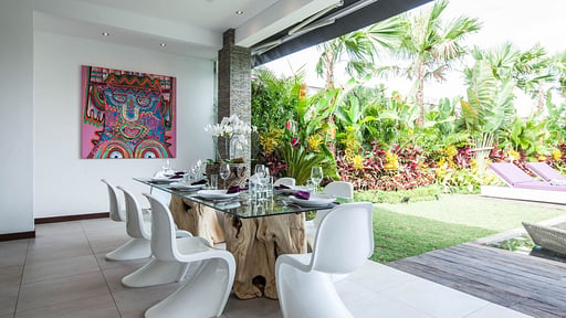 Villa Sadhana Dining area