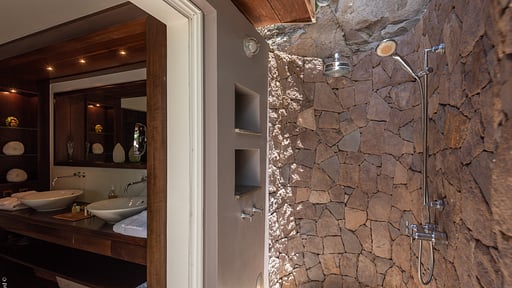 Villa Safari Bedroom 1