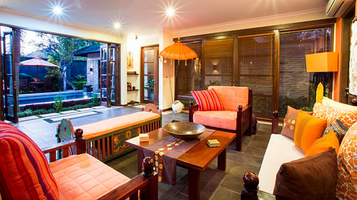 Villa Saffron Living room