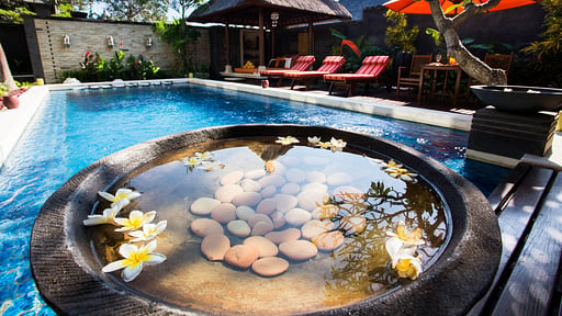 Villa Saffron Swimming pool