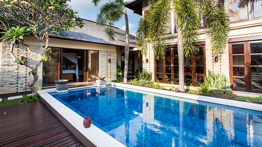 Villa Saffron Swimming pool